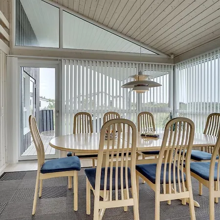 Joella - 200m From The Sea By Interhome *